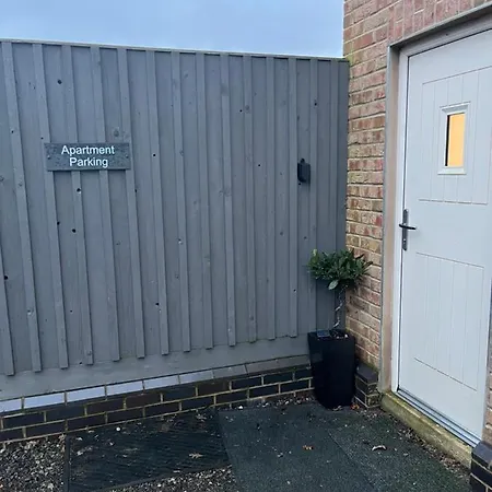 The Apartment Cold Comfort Farm Hinckley Exterior photo